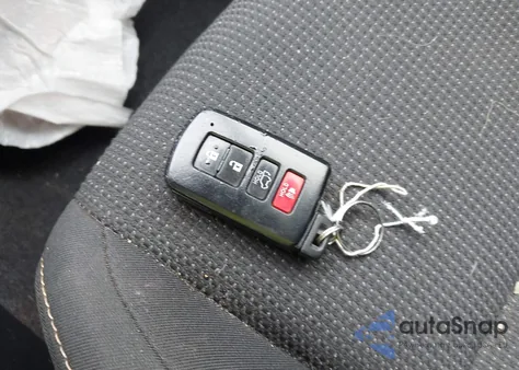 2018 Toyota Rav4 Xle из США, поврежденный, VIN JTMRFREV2JJ250642